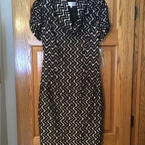 Women’s Kasper Black Gold patterned cowl neck dress.  Size 4.